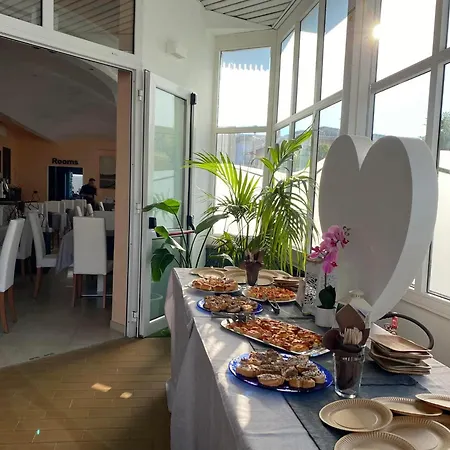 Hc Lignano Otel 3*